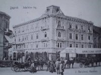 Trg bana Jelačića 1903. godine. Narodna kavana